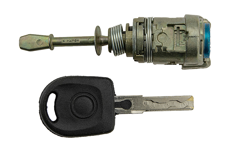 Вкладыш замка двери лев vw touran 2003-2015, 107837167VC