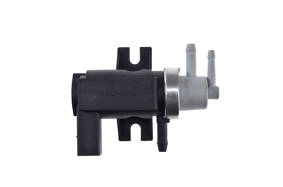 Вакуумный электромагнитный клапан EGR Audi A3 96-03, 1J0906627A