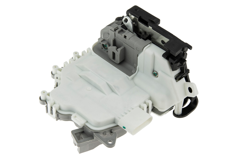 Привод центрального замка левый задний audi a3 2012, 8K0839015D