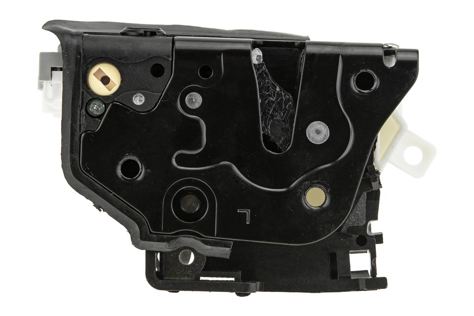 Привод центрального замка левый задний audi a3 2012, 8K0839015D