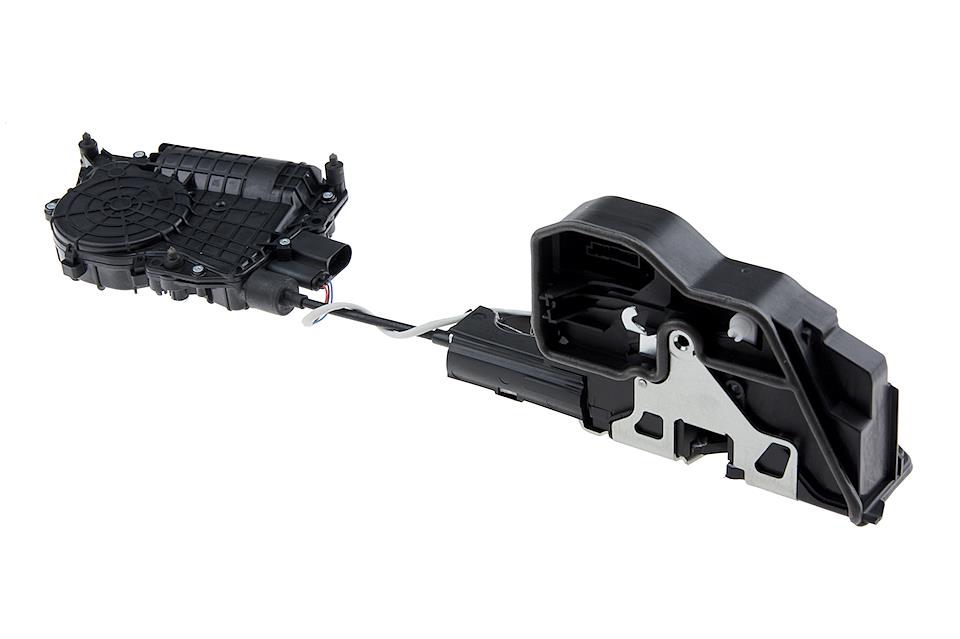 Привод центрального замка двери передний bmw 5 09-, 51217185692