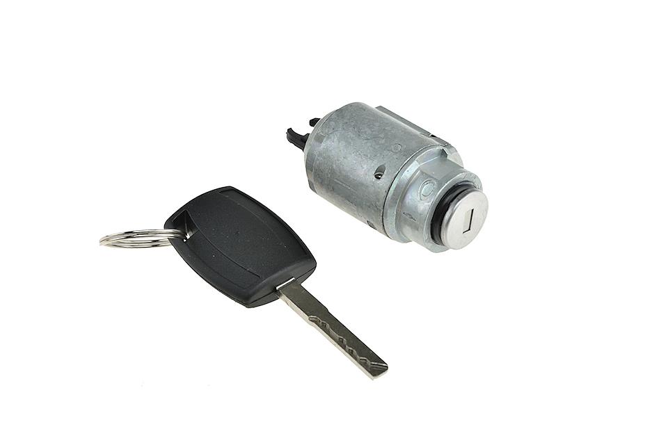 Замок крышки двигателя ford focus 2 2004, 3M5116701AA