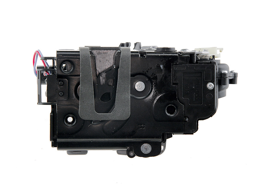 Привод центрального замка двери задний vw passat b5 2005 golf iv 2003, 3b4839016a