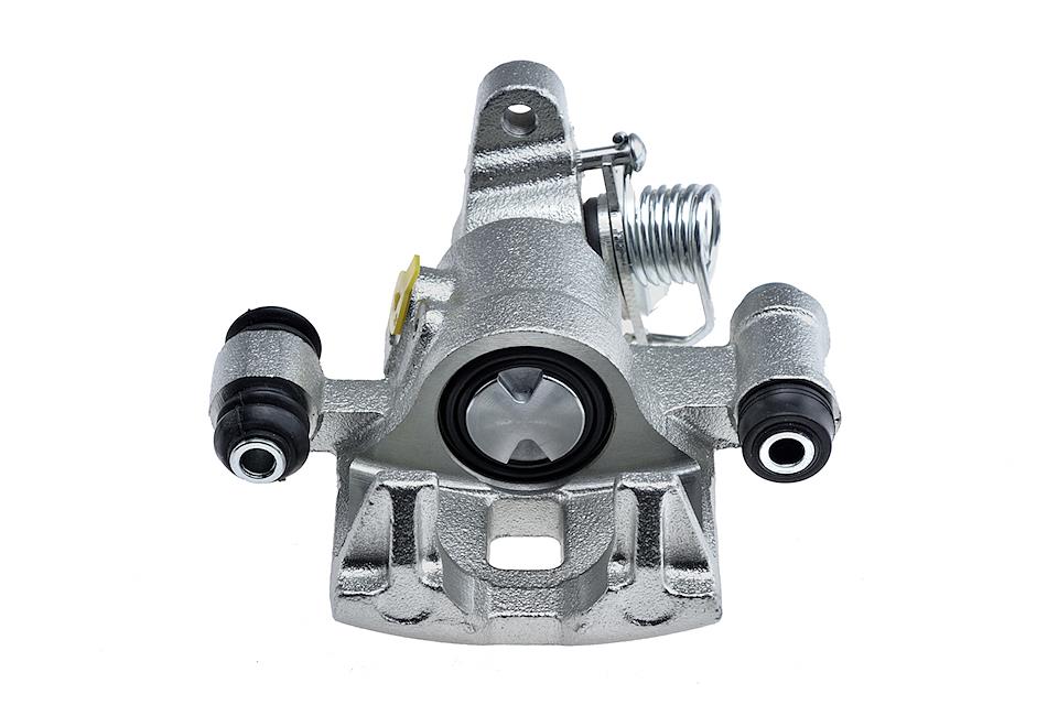 Суппорт тормозной задний правый mazda 626 96-, ge7c2661x
