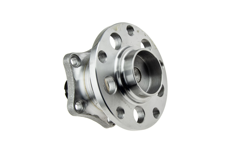 Ступица колеса задняя Audi A6 C5 94-05 VW Passat B5 96-05, 8E0501611