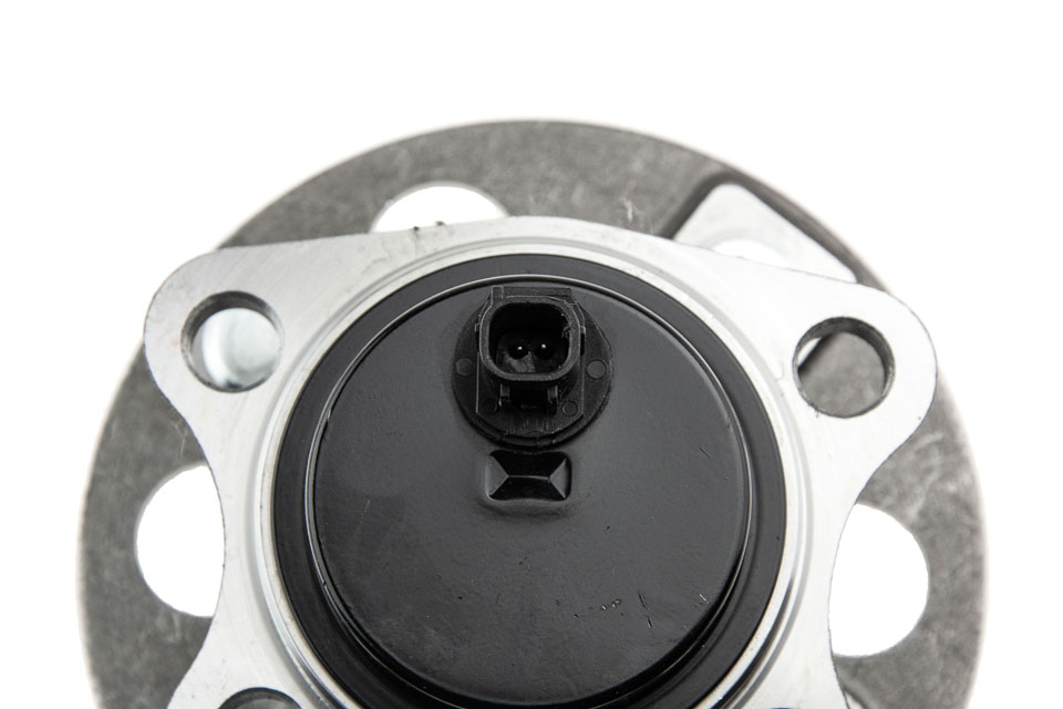 Ступица колеса зад л\п Toyota yaris 2005.11-, 42450-0d080