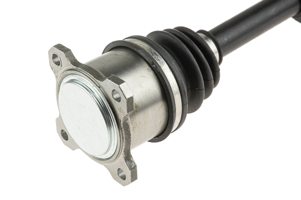 Полуось прав перед mitsubishi l200 4wd 96-07, mn107601