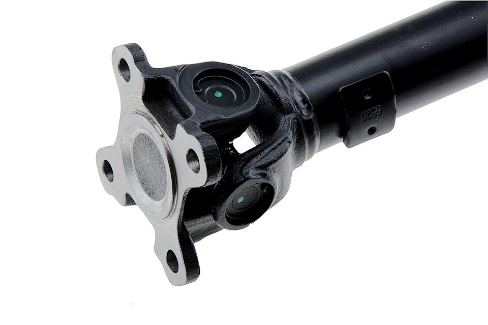 Карданный вал BMW X3 E83 04-08, 26207502968