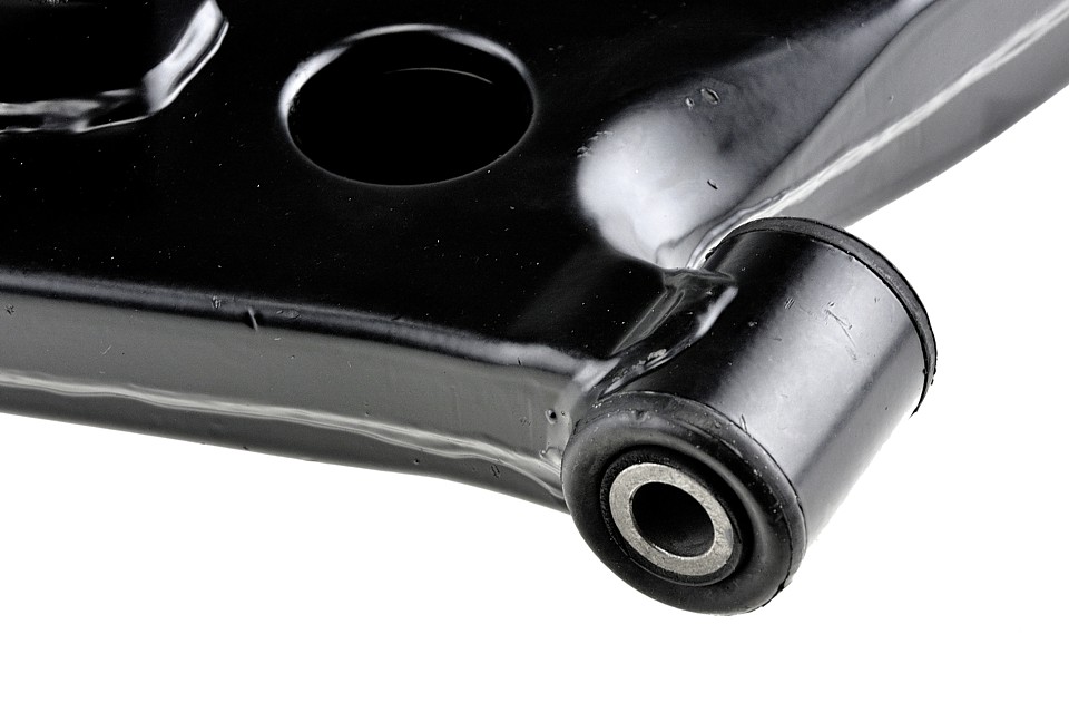 Передний низ прав рычаг mitsubishi outlander cu 02-06, mr961392