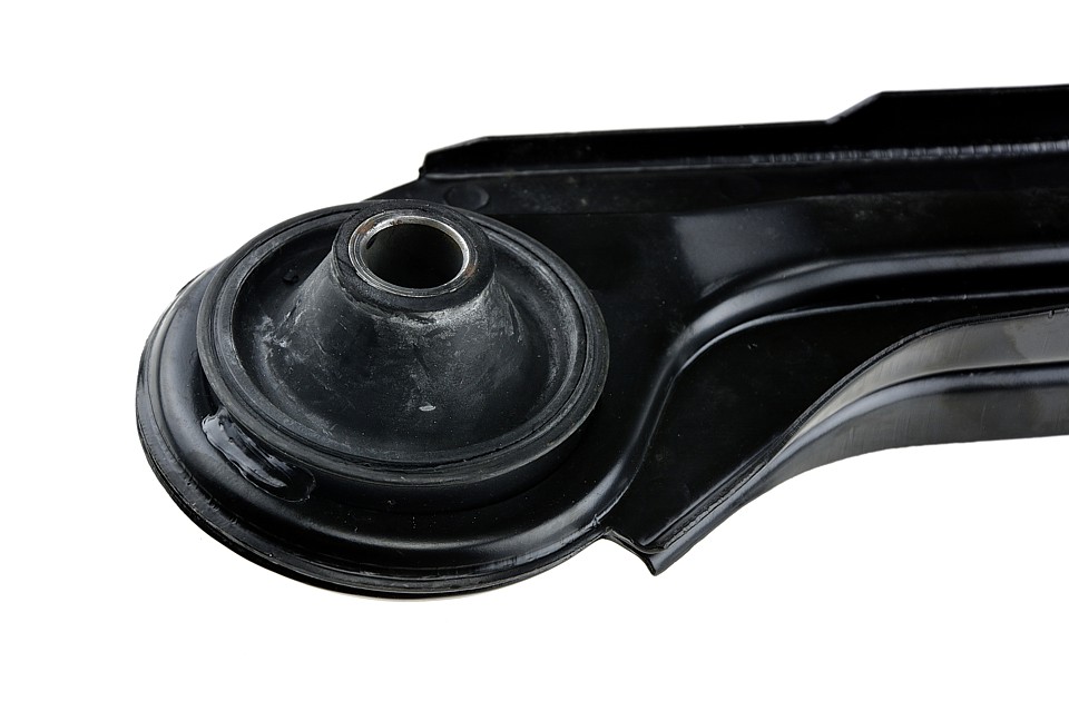 Передний низ лев рычаг opel astra 91-01/ opel vectra 88-95, 352193