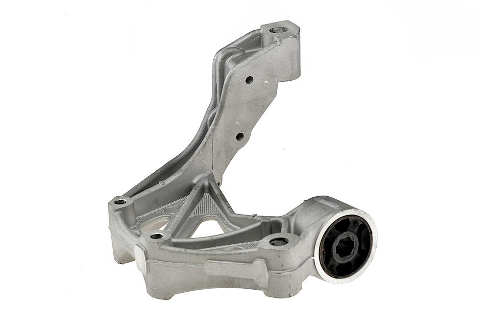 Кронштейн опоры двигателя прав vw polo 01-, 6q0199294e