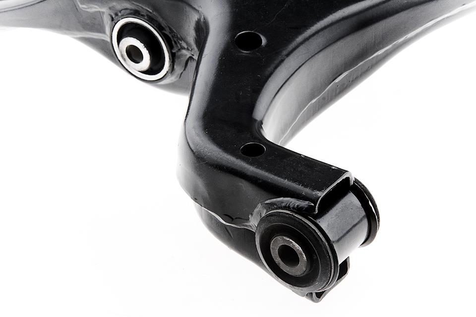 Передний рычаг низ лев vw amarok 10-, 2h0407151a