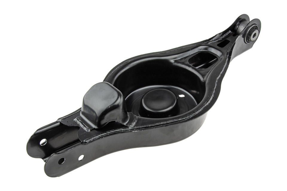 Рычаг задней подвески нижний левый на mazda 6 08-13, gs1d-28-350
