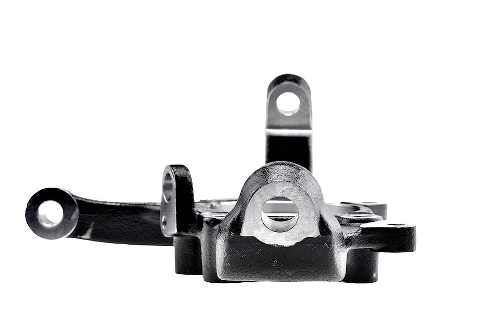 Поворотный кулак пер. Прав mitsubishi l200 05-, mr992368